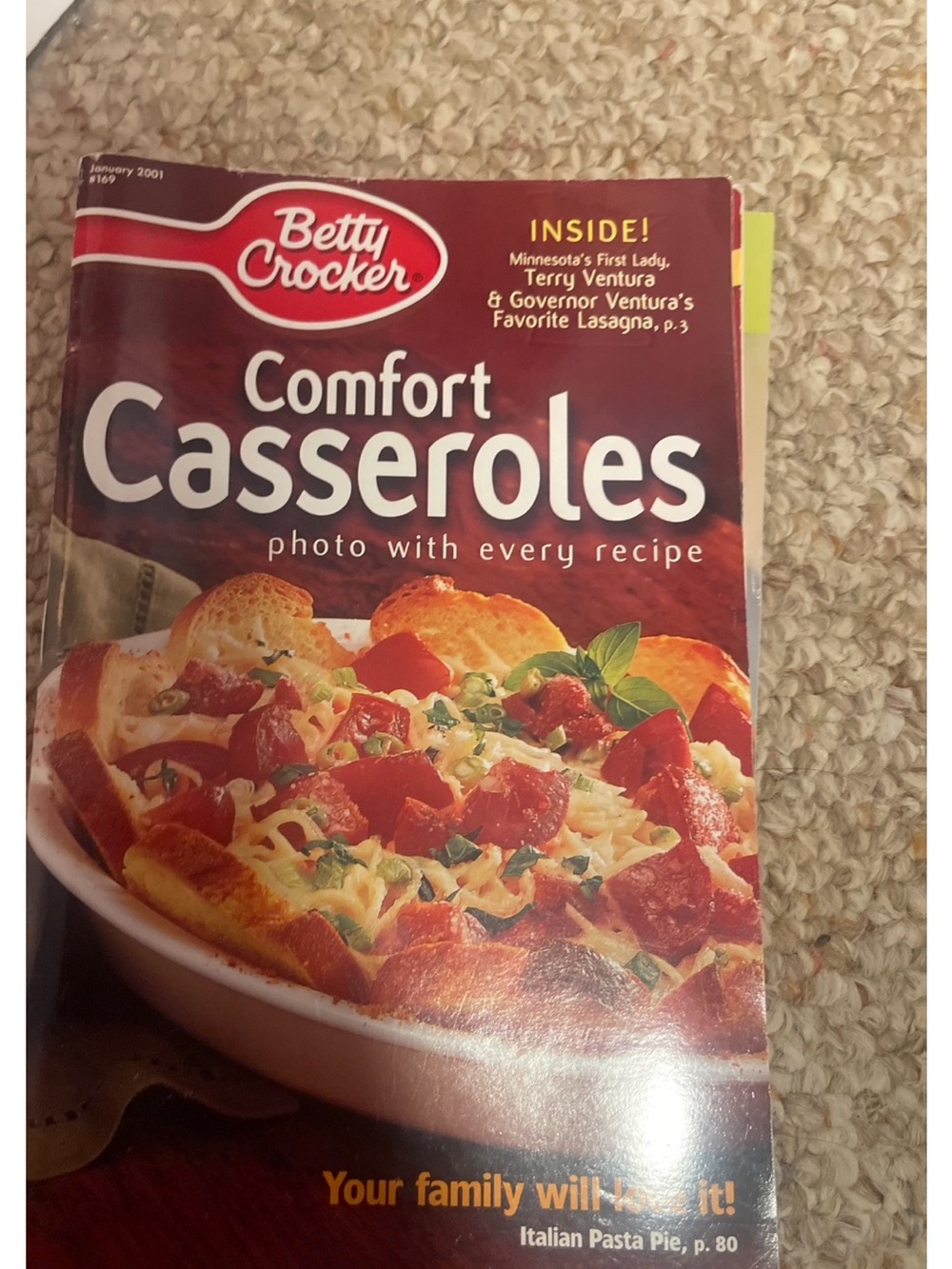 Betty Crocker Comfort Casseroles Cookbook - Red and White Cover
